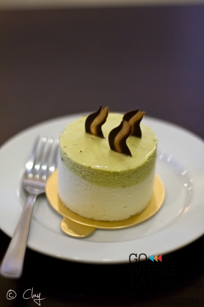 Pistachio dessert