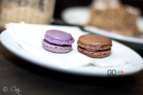 Blue Berry and Chocolate Macarons Blue Berry and Chocolate Macarons