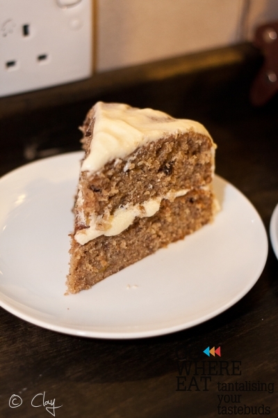Humming bird cake Humming bird cake