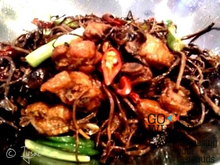 Tea tree mushrooms with chicken Tea tree mushrooms with chicken