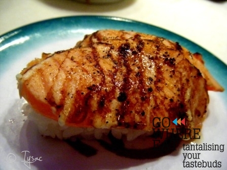 grilled salmon with black pepper