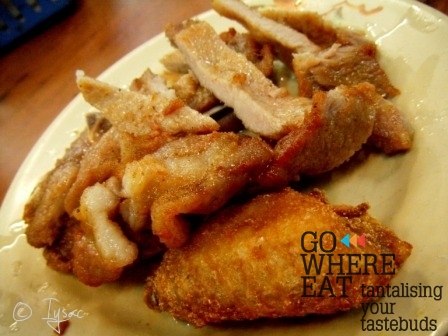Fried pork chops 炸豬扒 and fried chicken wings 炸雞翼