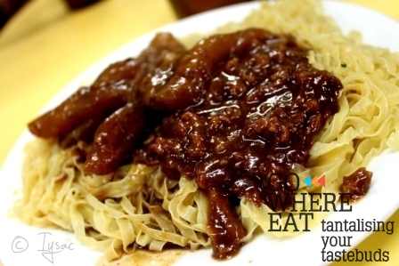 炸醬麵 Jah-Jeung noodles + 牛根 beef tendons