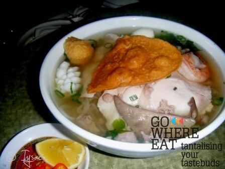 Combination noodles soup Combination noodles soup