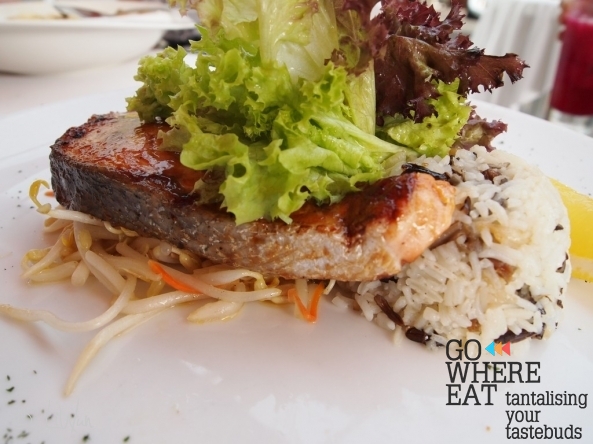 salmon steak in teriyaki sauce salmon steak in teriyaki sauce