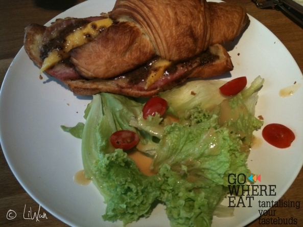 mango with beef or chicken pastrami croissant